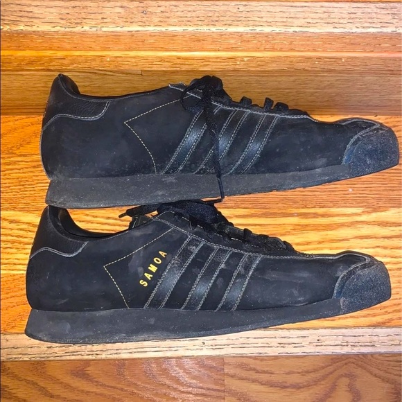 (SOLD) Retro Adidas Suede Samoa - Picture 4 of 12